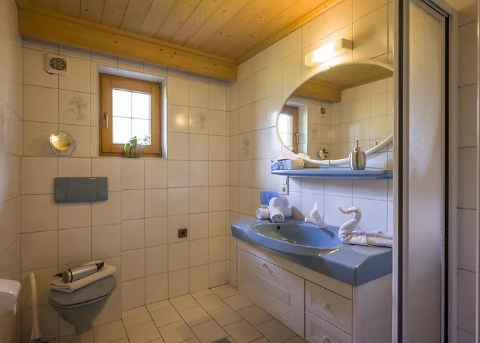 Hauser Reinhilde Apartment *